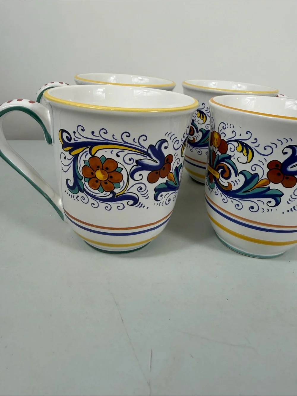 Sur la Table Nova Deruta set of 4 coffee mugs.